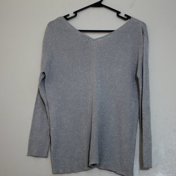 Bay Studio Career silver sweater size medium. - Picture 4 of 5